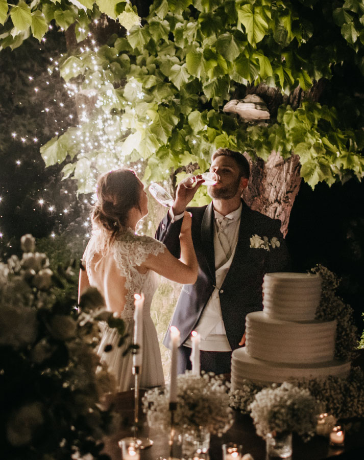 Se stai cercando un partner che ti accompagni con passione e professionalità nel percorso verso il tuo giorno speciale, Progetto Matrimonio è qui per te.